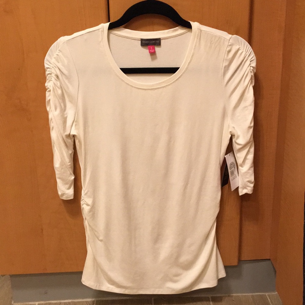 NWT Vince Camuto Cream Ruched Shoulder Top